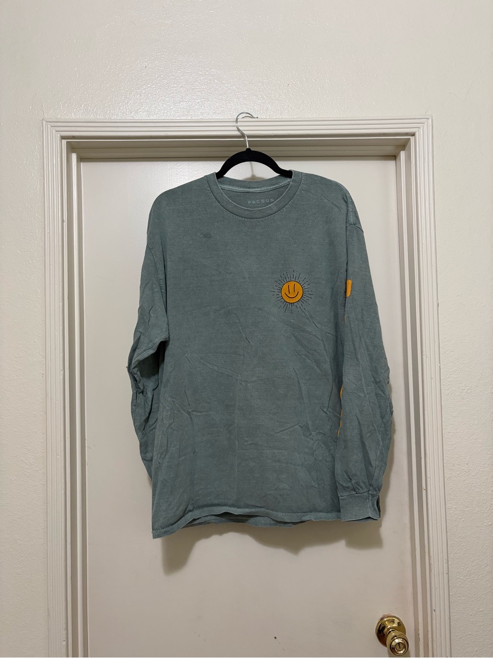 PACSUN TAKE A TRIP GRAPHIC LONG SLEEVE SHIRT SIZE L